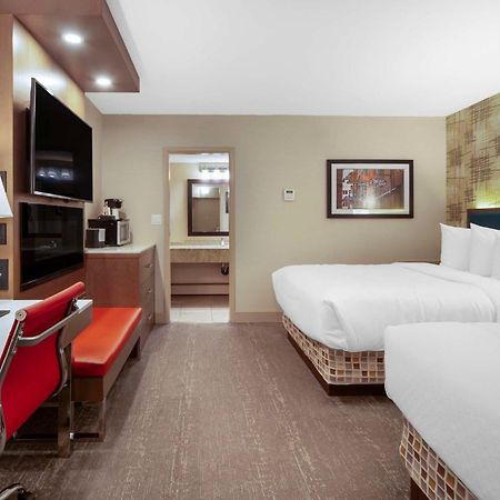 Best Western Plus City Centre Inn Edmonton Bagian luar foto